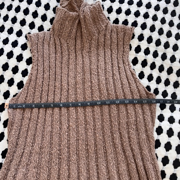 NWT DISSH Vero Tank - Picture 12 of 12